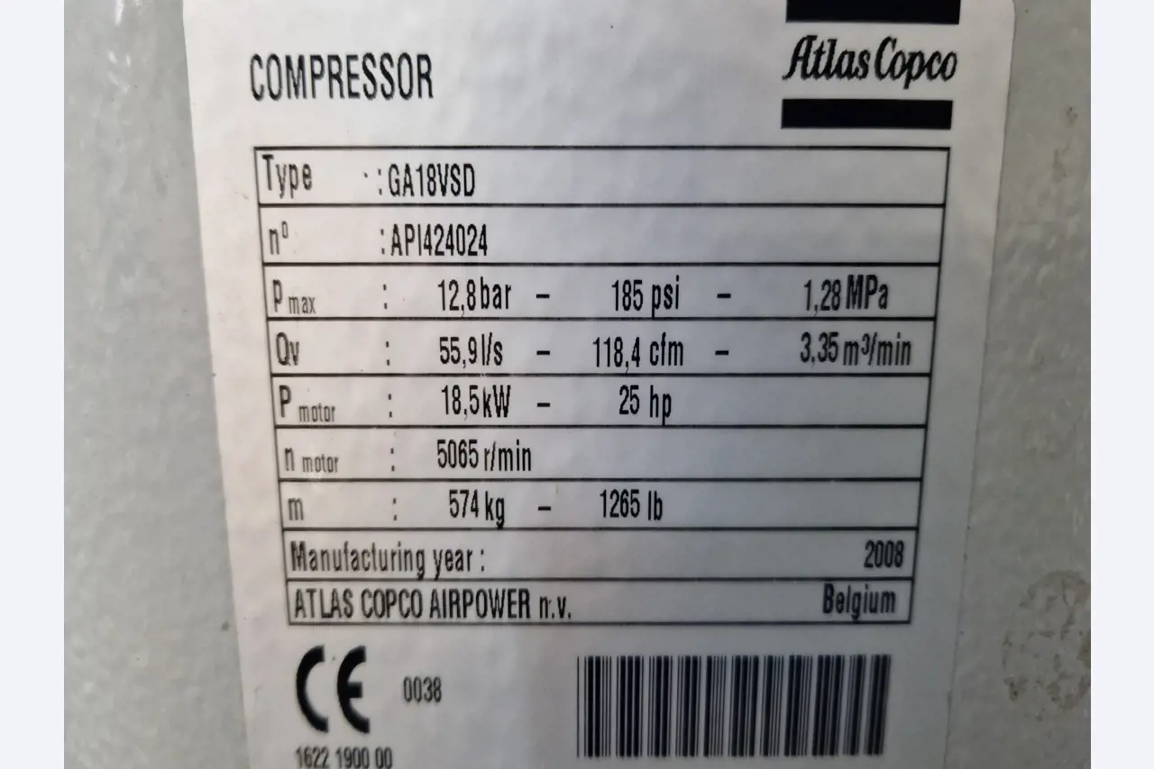 Dobrze utrzymane sprężarki, osuszacze chłodnicze i akcesoria z magazynu-2