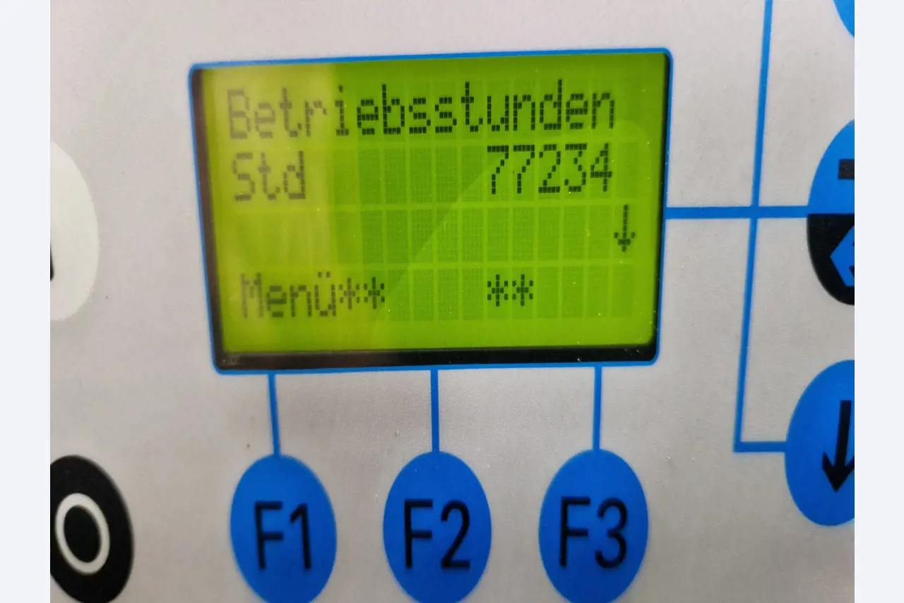 Dobrze utrzymane sprężarki, osuszacze chłodnicze i akcesoria z magazynu-3
