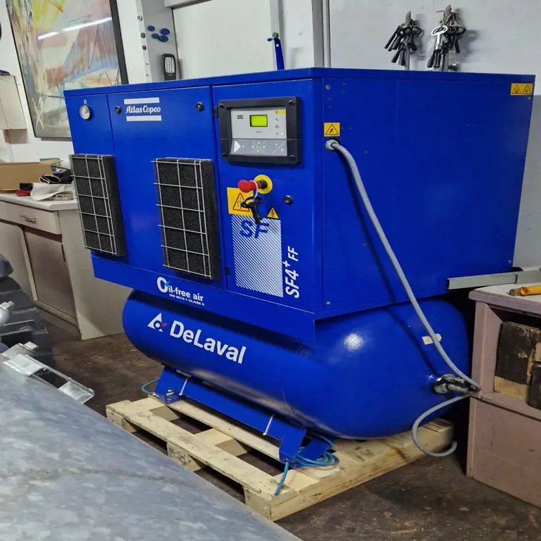 Sprezarka srubowa A-K30 Atlas Copco SF 4 FF ölfrei