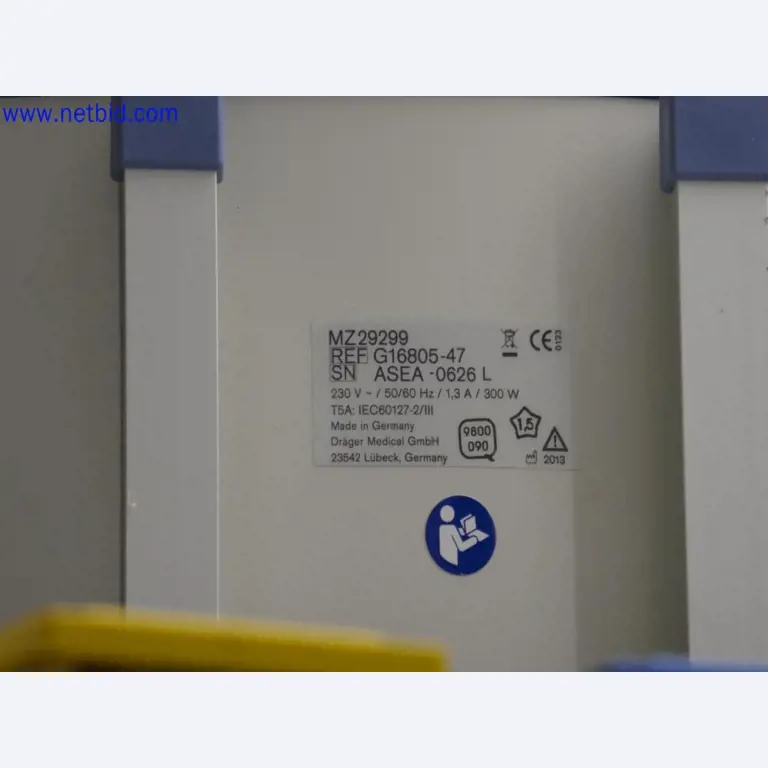 Medizinisch technische Geräte, Einrichtung und Mobiliar eines Krankenhauses-4