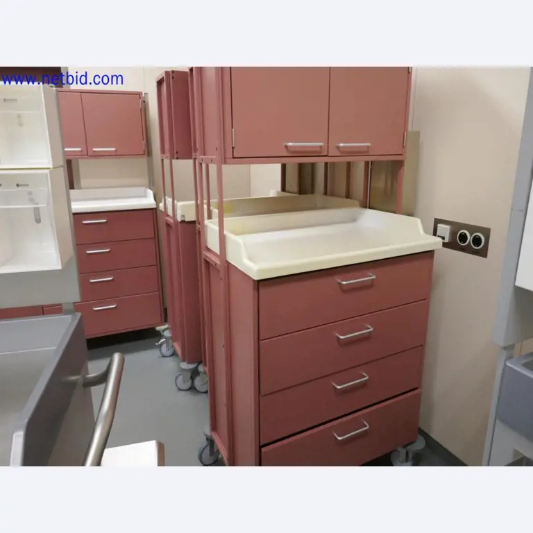 Medyczne urządzenia techniczne, wyposażenie i meble szpitalne-2