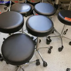 6 Taburetes de quirófano móviles Maquet