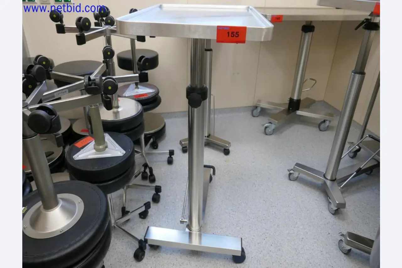 Medyczne urządzenia techniczne, wyposażenie i meble szpitalne-2