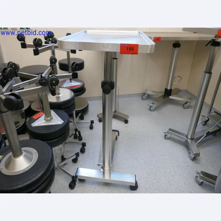 Medyczne urządzenia techniczne, wyposażenie i meble szpitalne-2