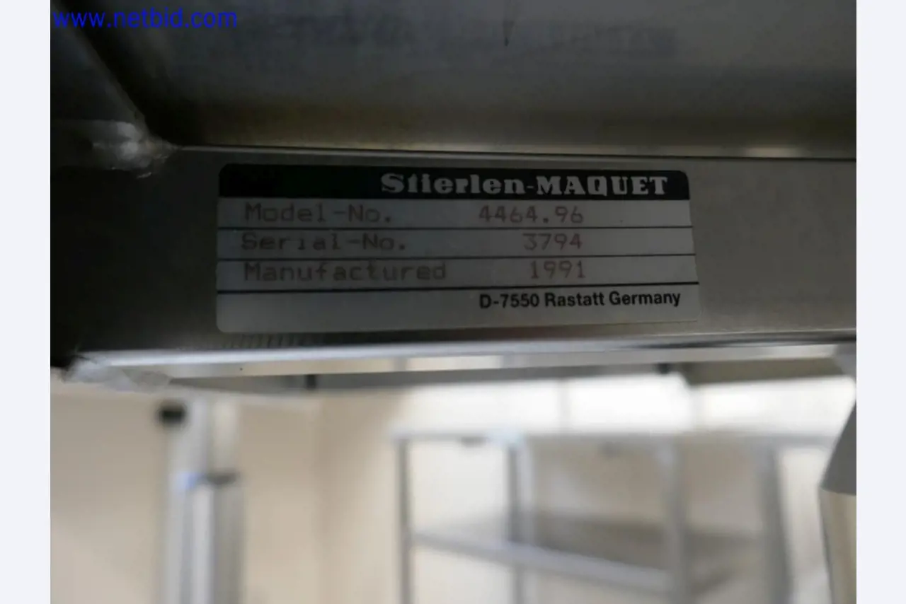 Medyczne urządzenia techniczne, wyposażenie i meble szpitalne-2