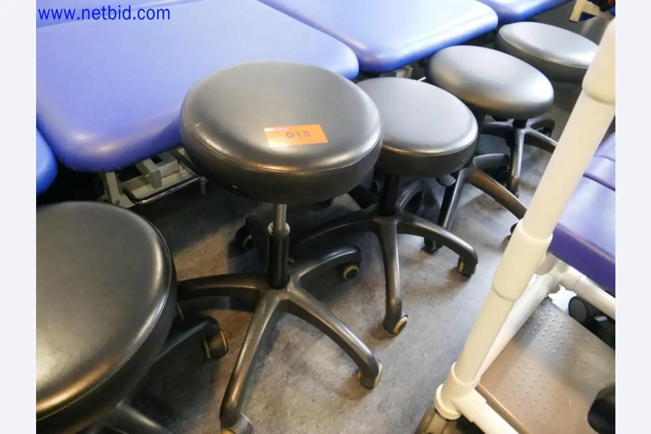 Medizinisch technische Geräte, Einrichtung und Mobiliar eines Krankenhauses-4