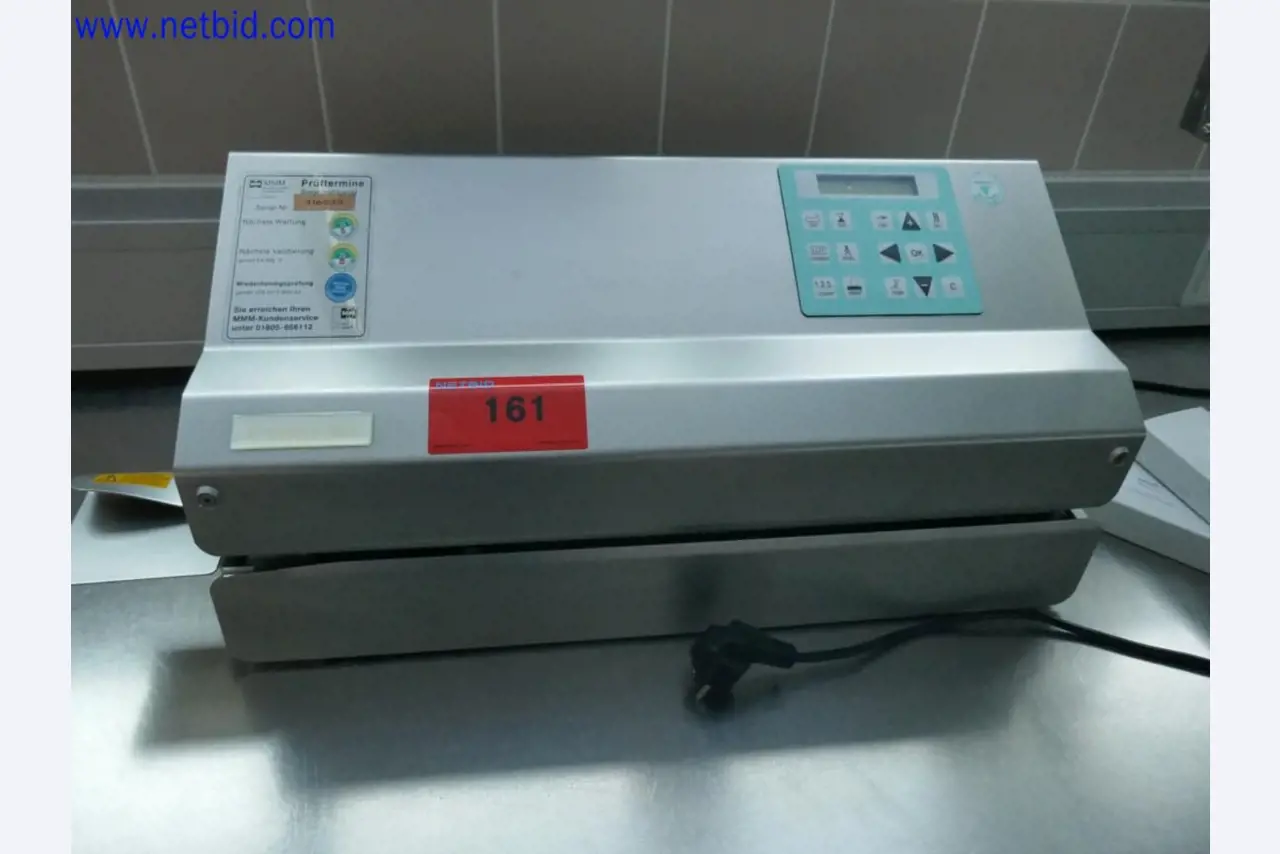 Medyczne urządzenia techniczne, wyposażenie i meble szpitalne-1