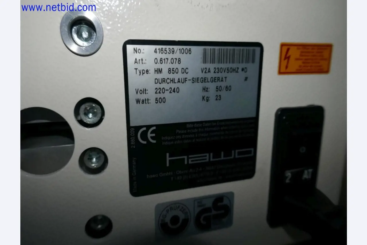 Medyczne urządzenia techniczne, wyposażenie i meble szpitalne-2