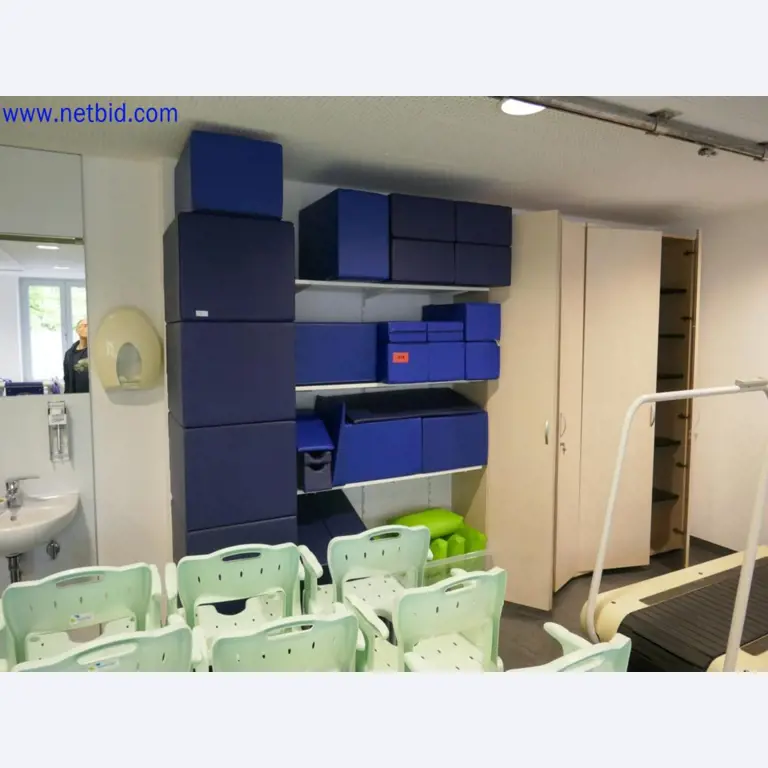 Zdravotnické technické přístroje, vybavení a nemocniční nábytek-2