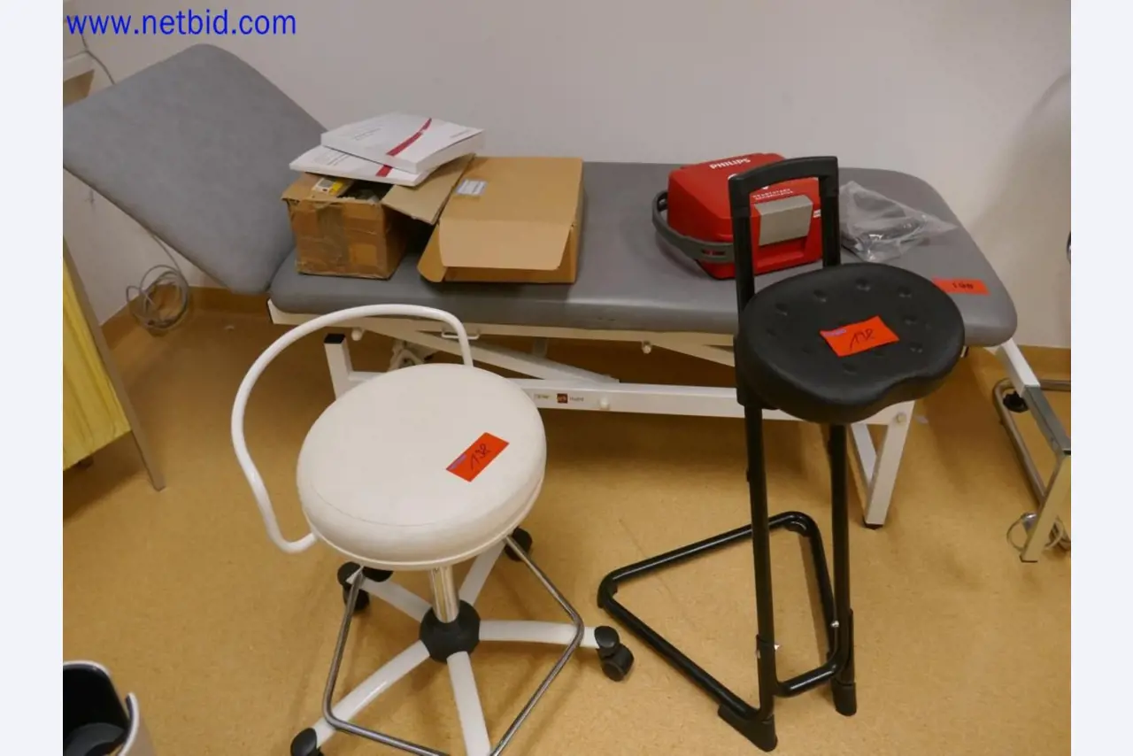 Appareils techniques médicaux, aménagement et mobilier d'un hôpital-4