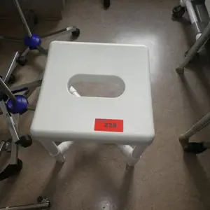 8 Taburete de ducha RCN