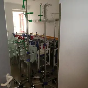 16 Soporte de infusión