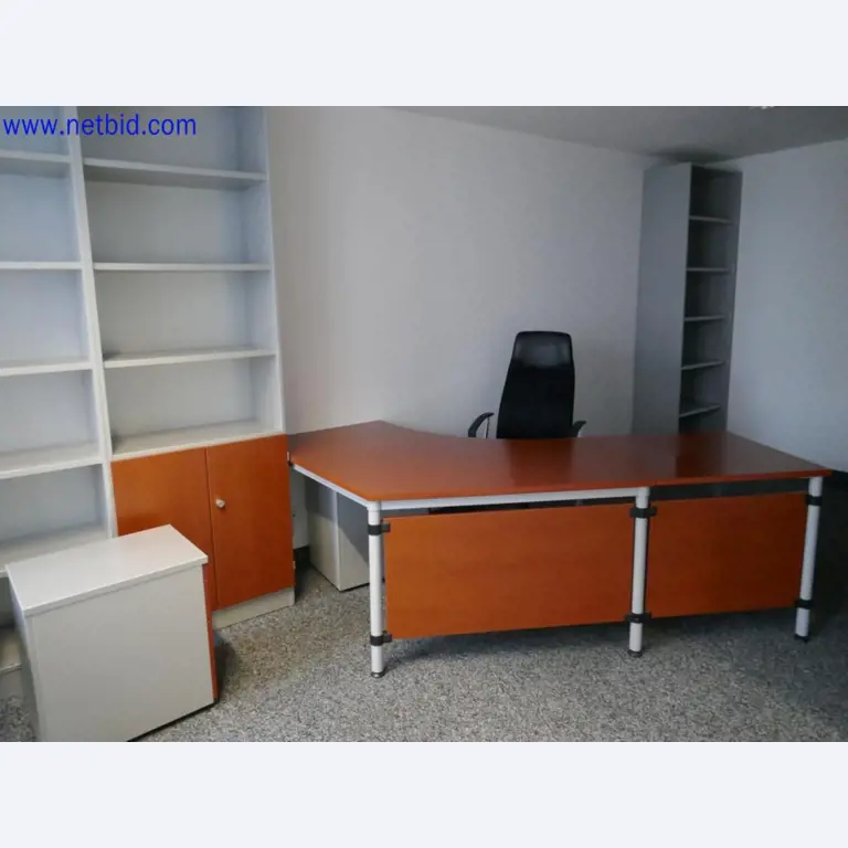 Medische technische apparaten, uitrusting en meubilair van een ziekenhuis-2