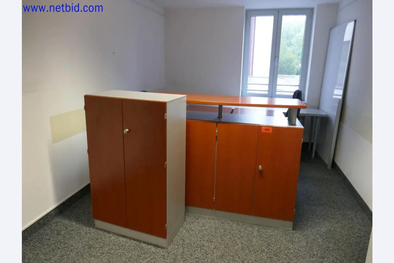 Medische technische apparaten, uitrusting en meubilair van een ziekenhuis-4
