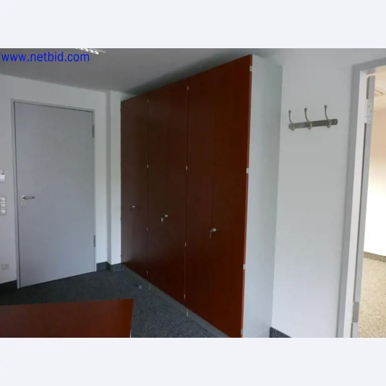 Medische technische apparaten, uitrusting en meubilair van een ziekenhuis-9