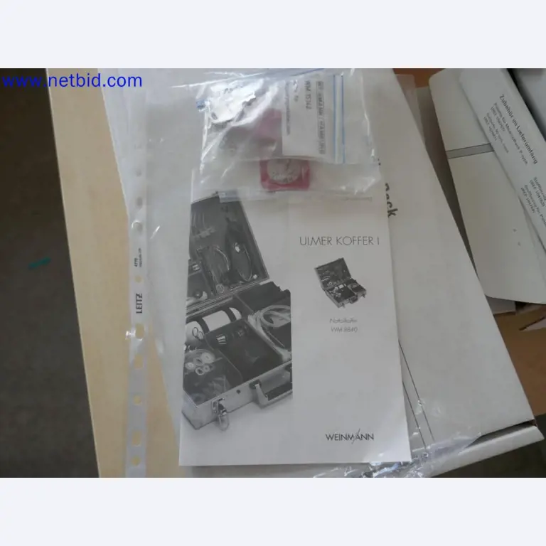 Appareils techniques médicaux, aménagement et mobilier d'un hôpital-2