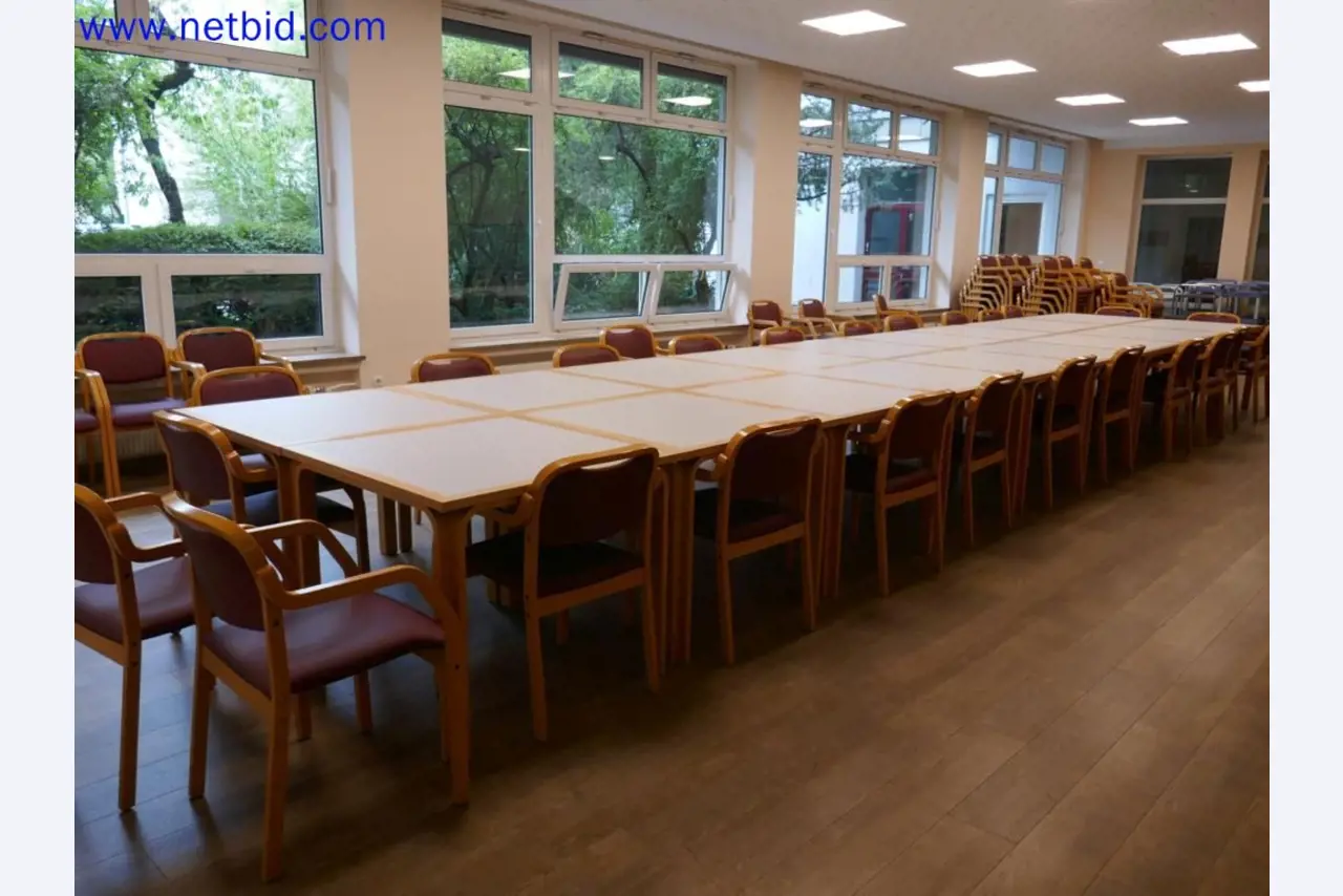 Medyczne urządzenia techniczne, wyposażenie i meble szpitalne-1