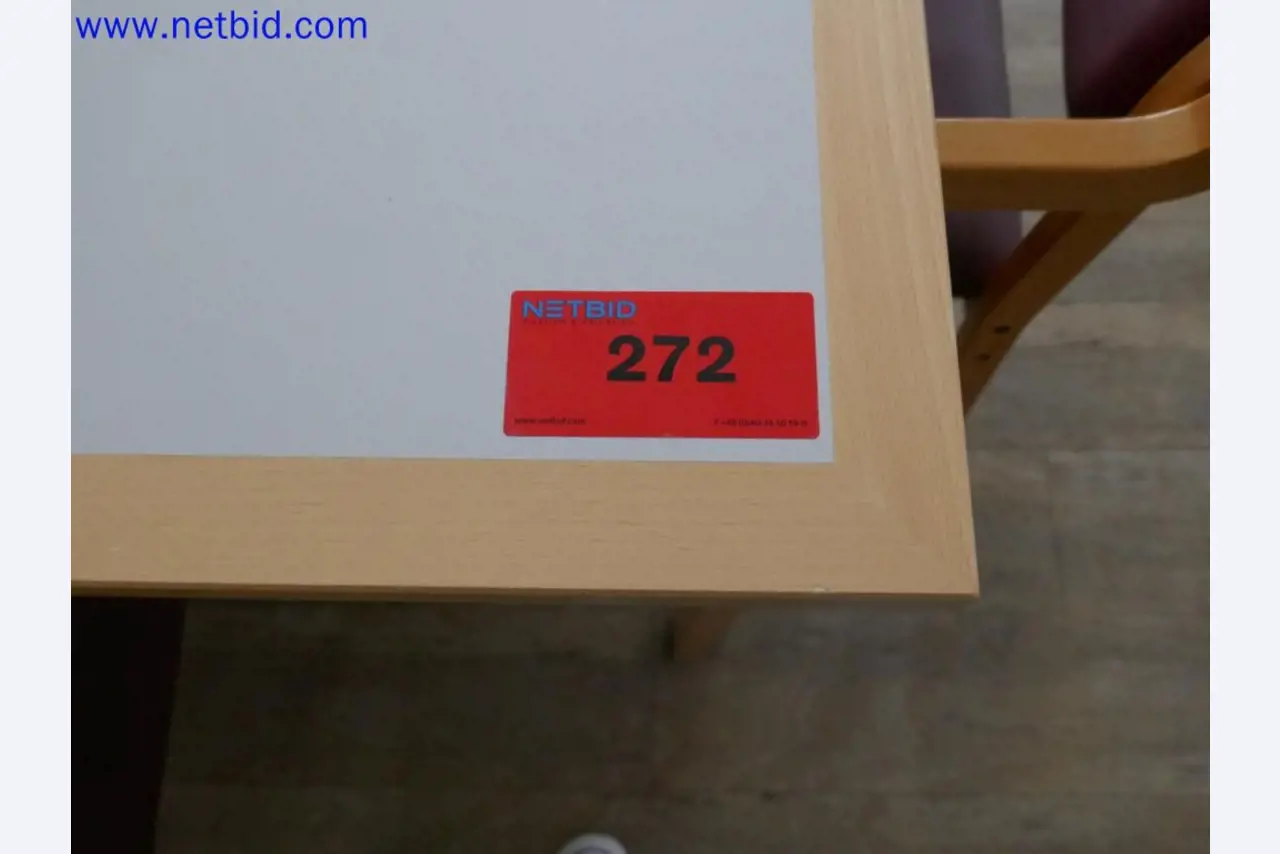 Medyczne urządzenia techniczne, wyposażenie i meble szpitalne-4