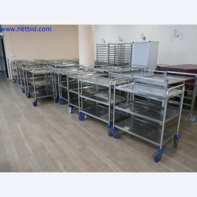 Medyczne urządzenia techniczne, wyposażenie i meble szpitalne-1