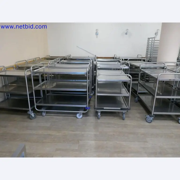 Medyczne urządzenia techniczne, wyposażenie i meble szpitalne-3