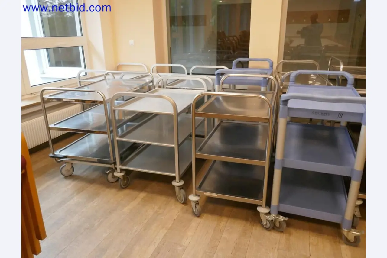 Medyczne urządzenia techniczne, wyposażenie i meble szpitalne-6