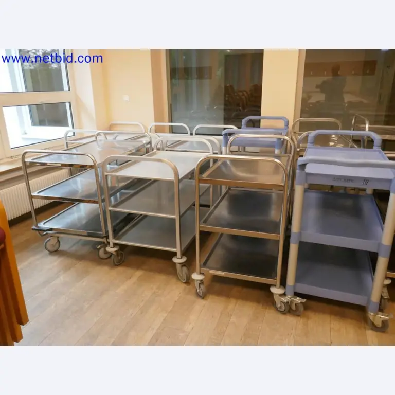 Medyczne urządzenia techniczne, wyposażenie i meble szpitalne-6