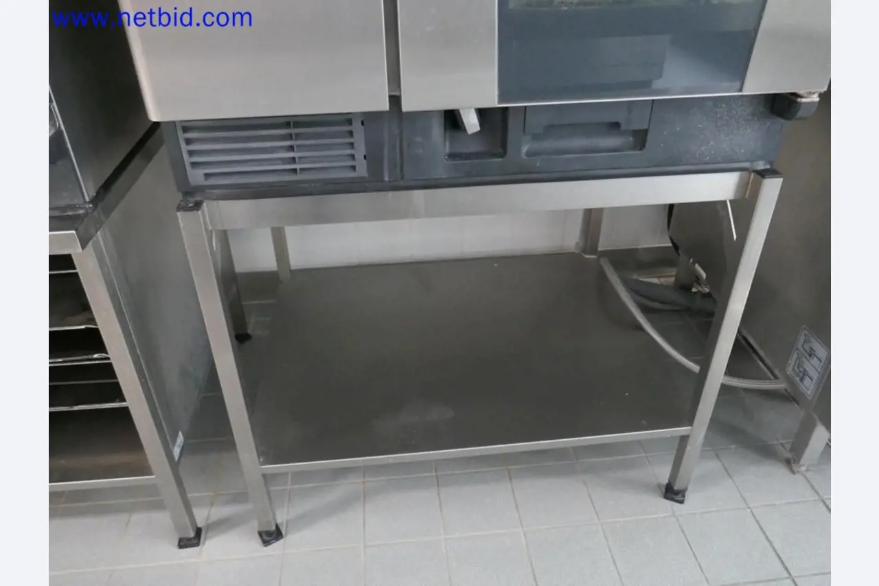 Medyczne urządzenia techniczne, wyposażenie i meble szpitalne-3