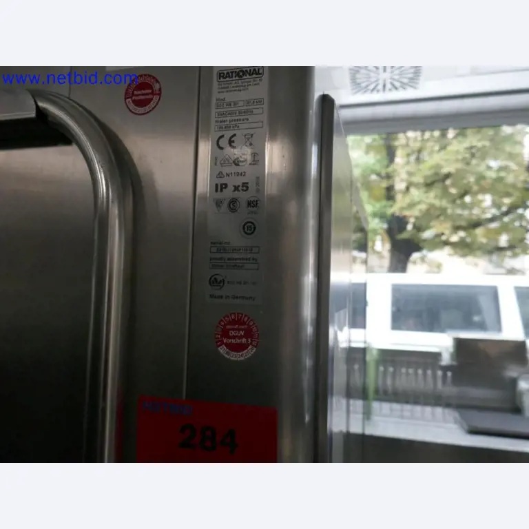 Medyczne urządzenia techniczne, wyposażenie i meble szpitalne-1