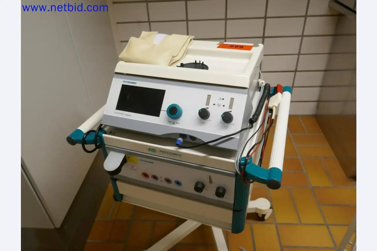 Appareils techniques médicaux, aménagement et mobilier d'un hôpital-2