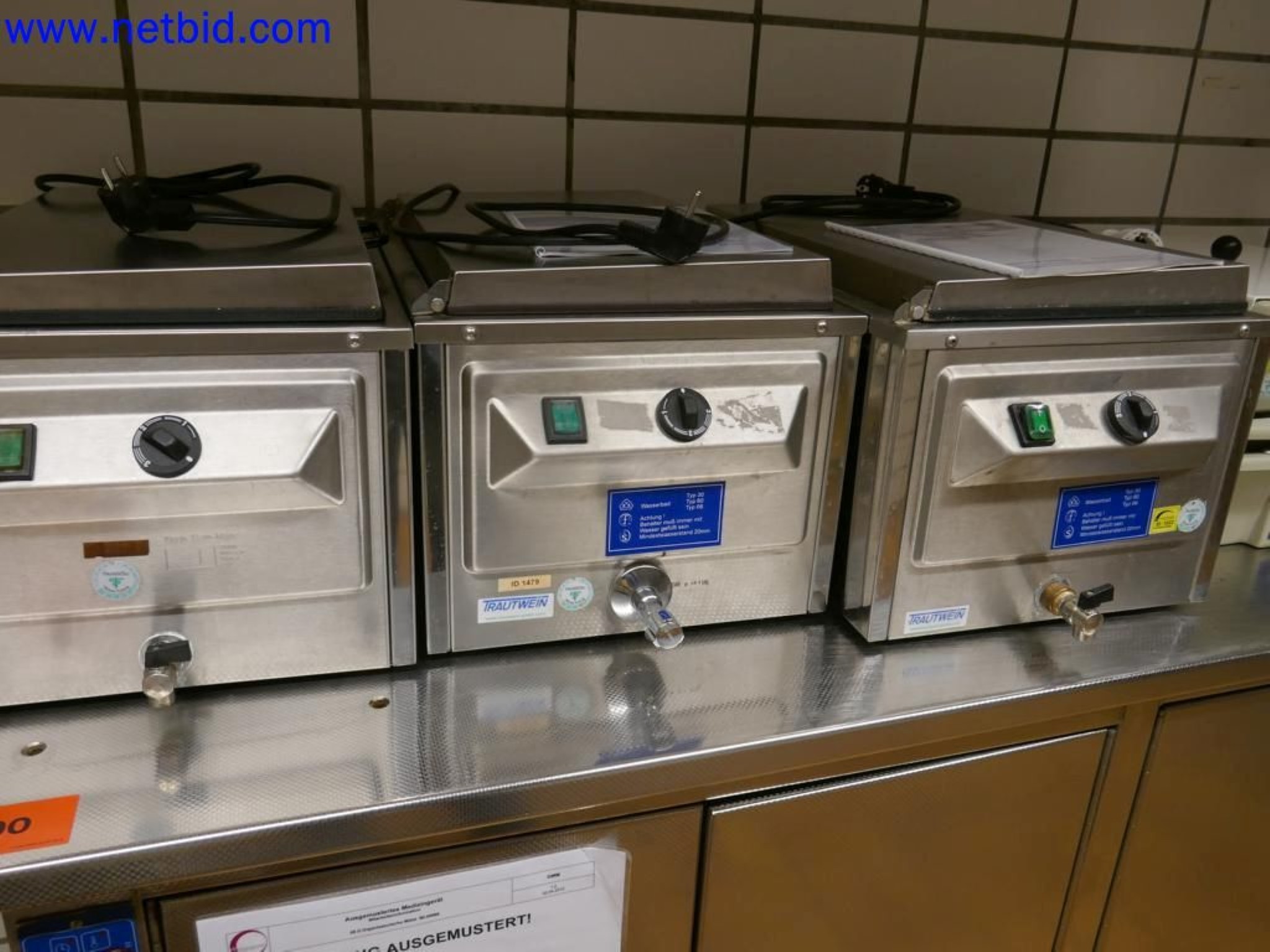 Appareils techniques médicaux, aménagement et mobilier d'un hôpital-4