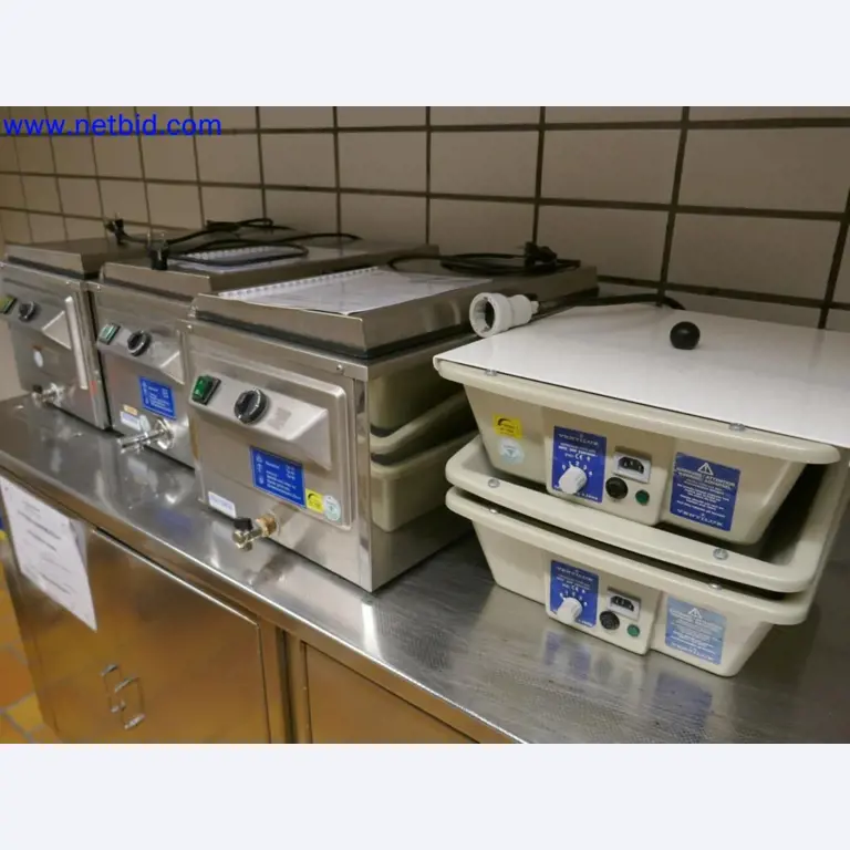 Appareils techniques médicaux, aménagement et mobilier d'un hôpital-5