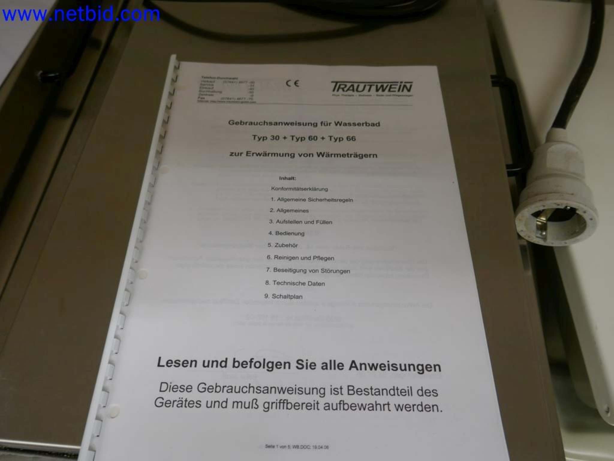 Appareils techniques médicaux, aménagement et mobilier d'un hôpital-6
