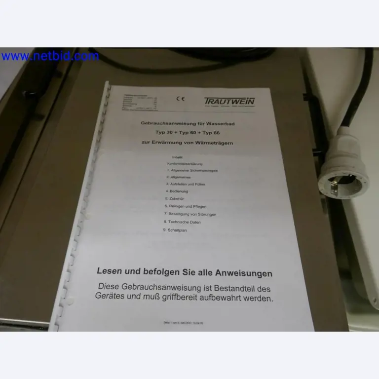 Appareils techniques médicaux, aménagement et mobilier d'un hôpital-6