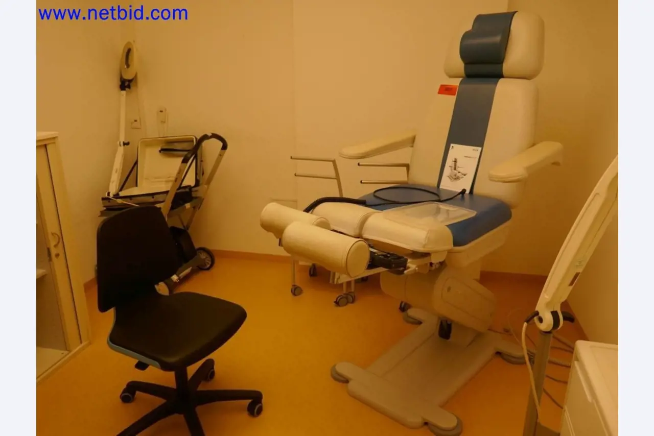 Medyczne urządzenia techniczne, wyposażenie i meble szpitalne-1