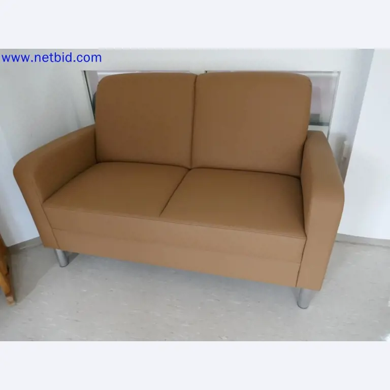 Medyczne urządzenia techniczne, wyposażenie i meble szpitalne-4