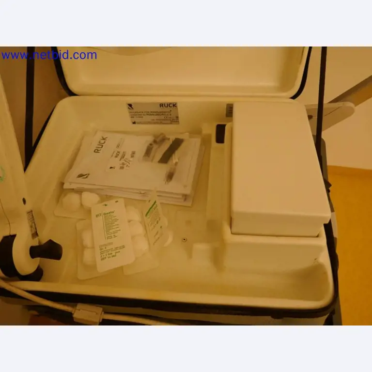 Dispositivos técnicos médicos, equipamento e mobiliário de um hospital-5