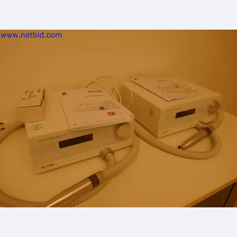 Dispositivos técnicos médicos, equipamento e mobiliário de um hospital-7