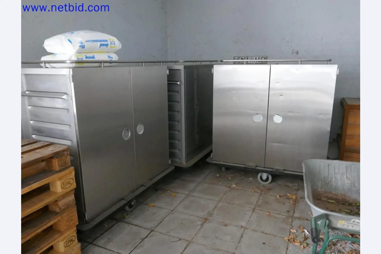 Medyczne urządzenia techniczne, wyposażenie i meble szpitalne-5