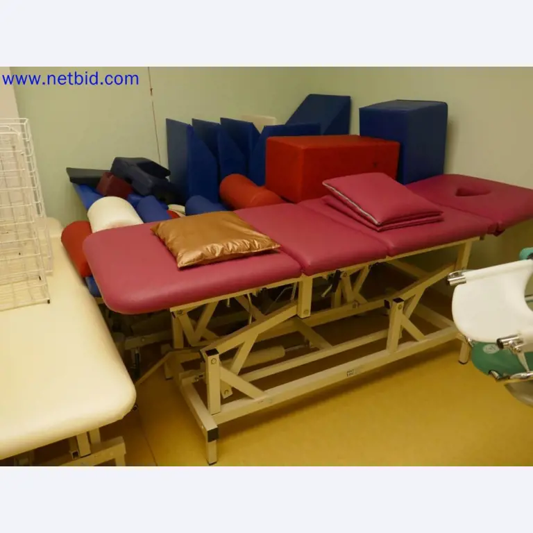 Dispositivos técnicos médicos, equipos y mobiliario de un hospital-3