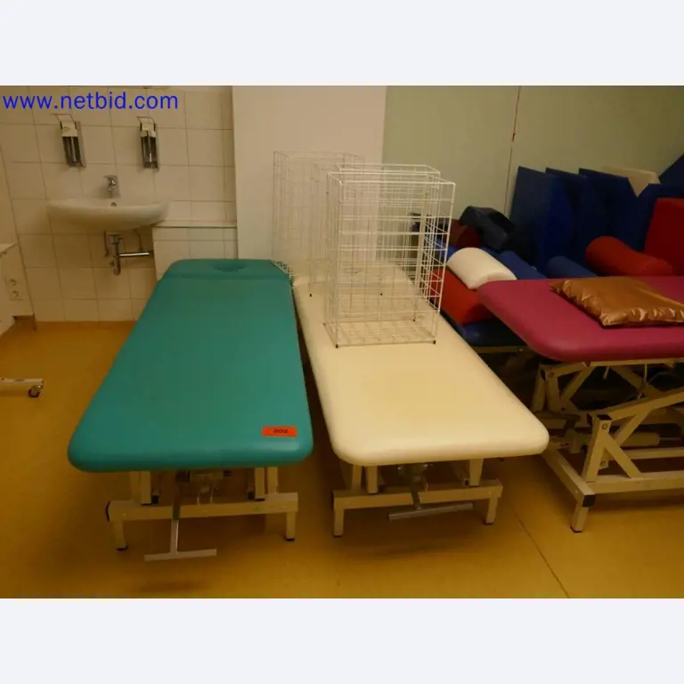 Dispositivos técnicos médicos, equipos y mobiliario de un hospital-4