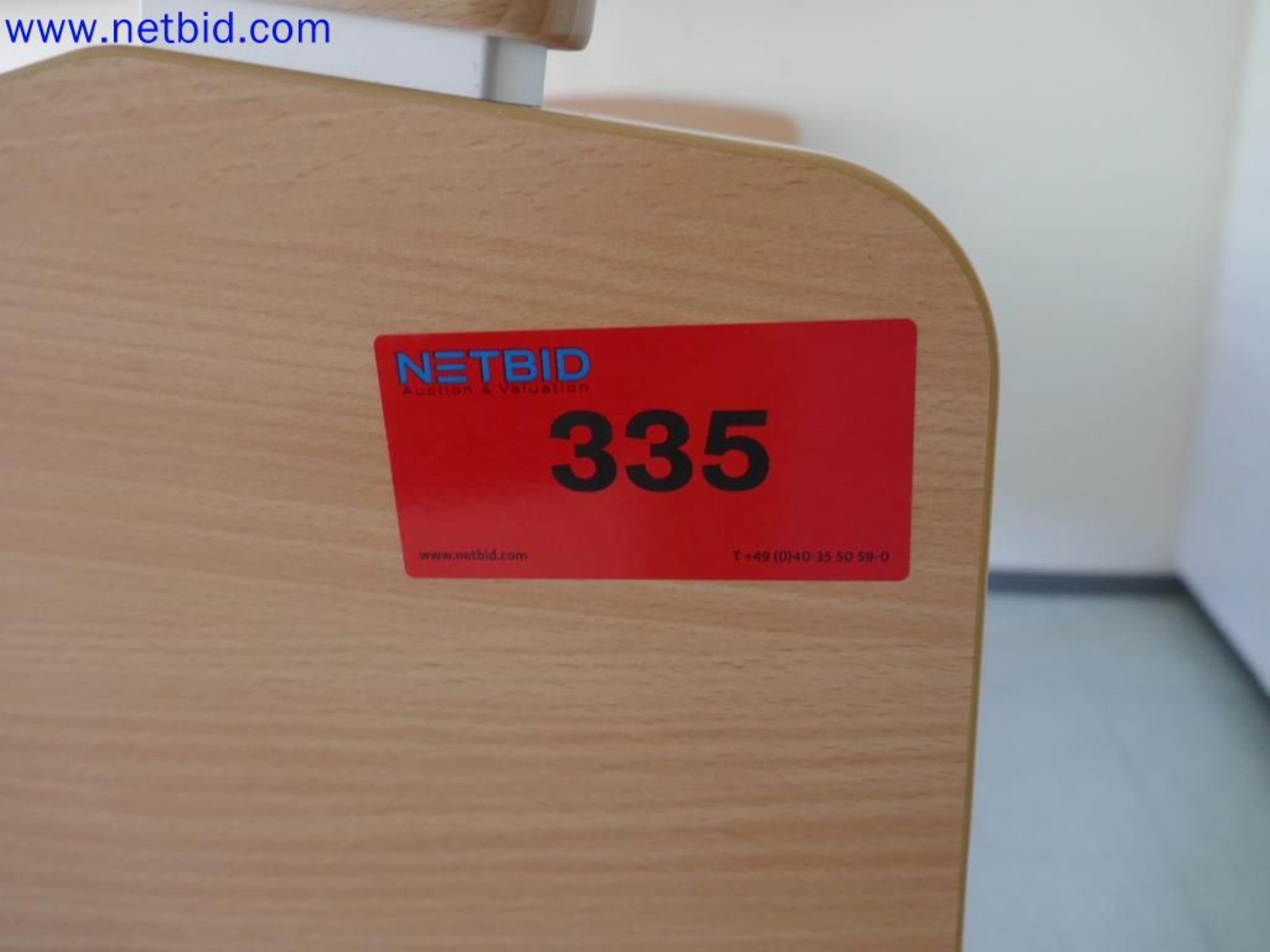 Medyczne urządzenia techniczne, wyposażenie i meble szpitalne-5