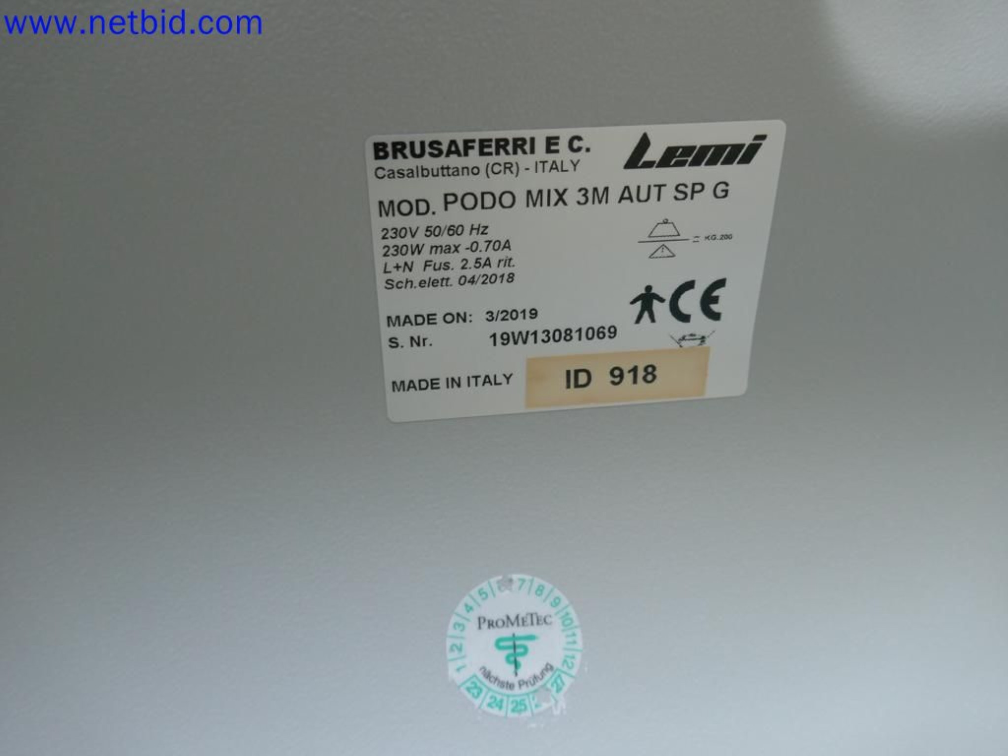 Medizinisch technische Geräte, Einrichtung und Mobiliar eines Krankenhauses-4