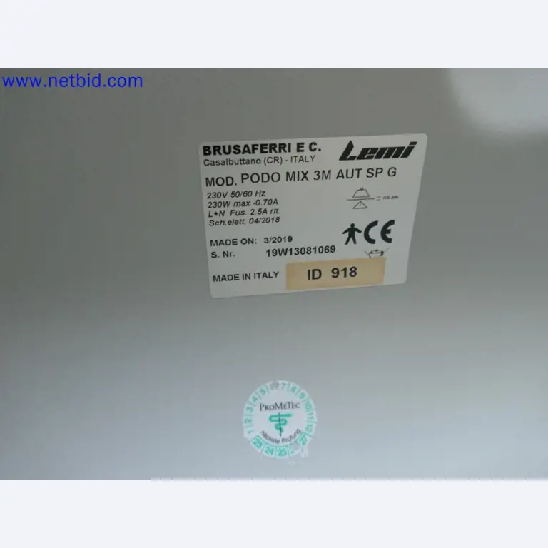 Medizinisch technische Geräte, Einrichtung und Mobiliar eines Krankenhauses-4