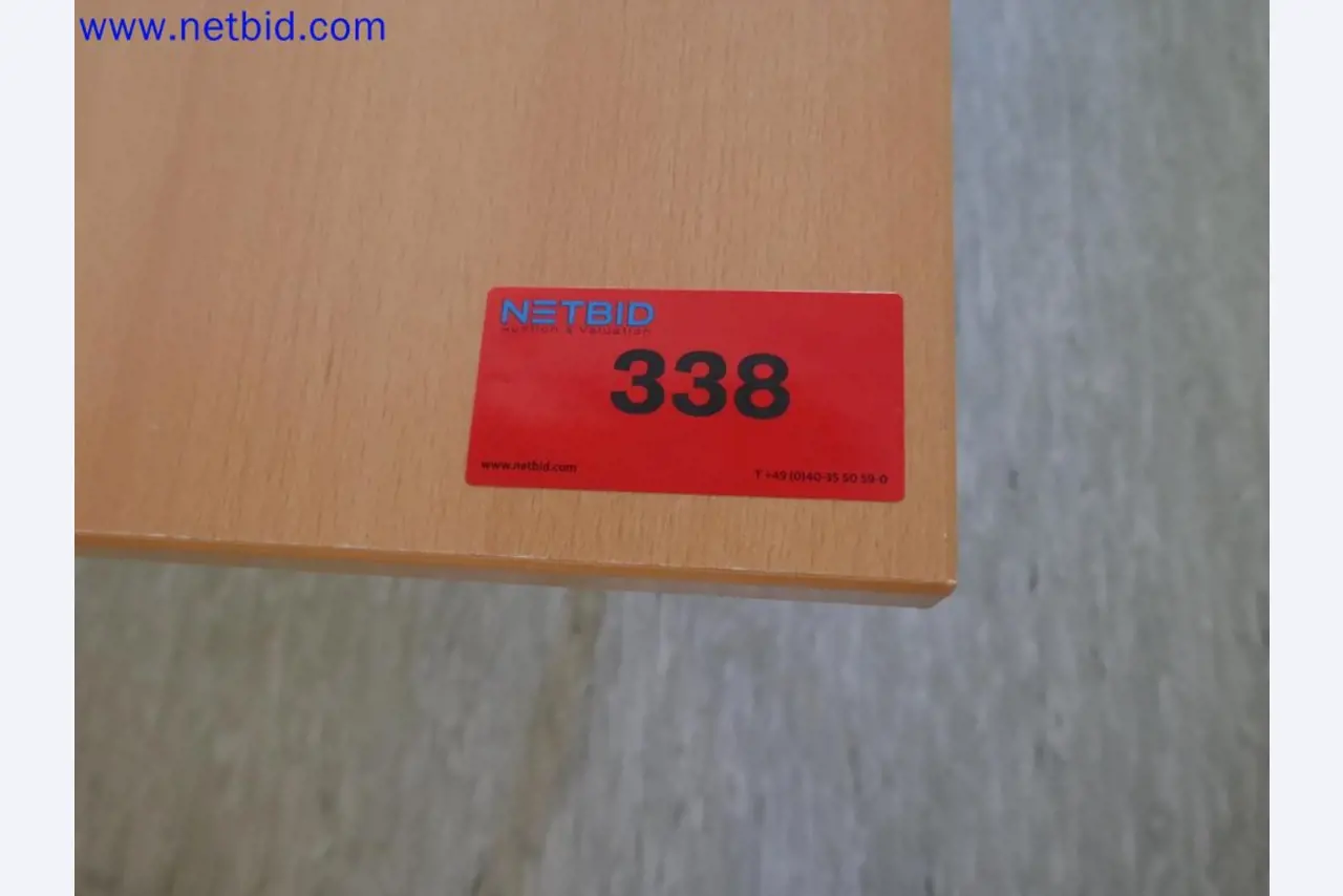 Medyczne urządzenia techniczne, wyposażenie i meble szpitalne-5