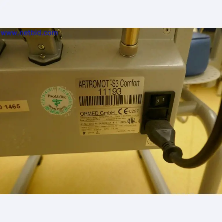 Medizinisch technische Geräte, Einrichtung und Mobiliar eines Krankenhauses-3