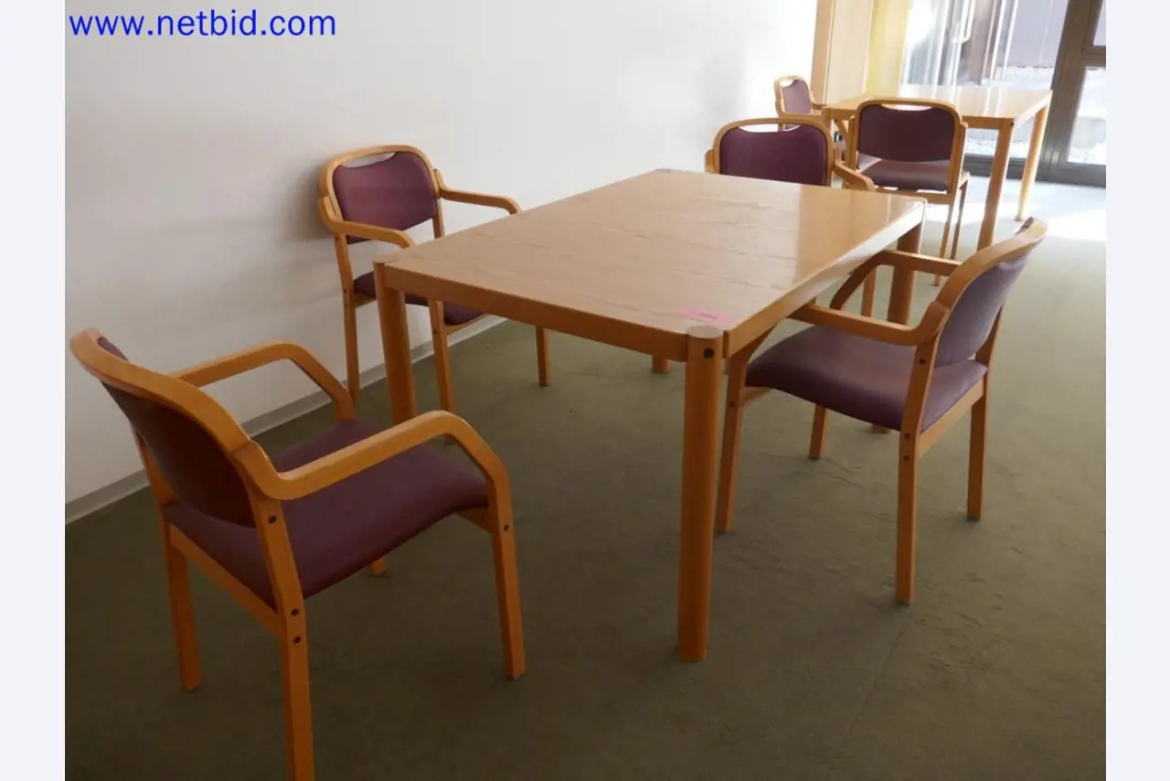 Medyczne urządzenia techniczne, wyposażenie i meble szpitalne-1