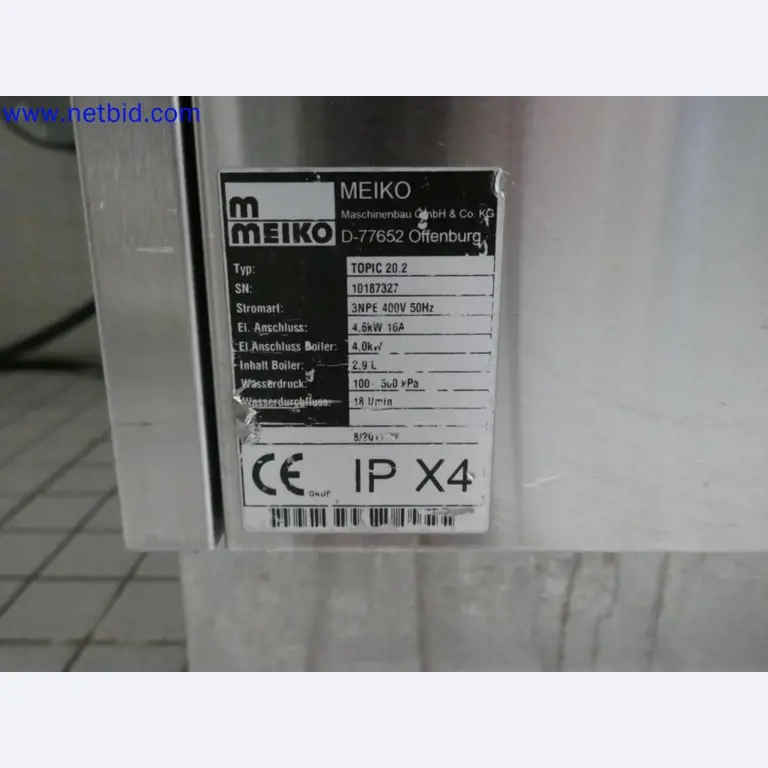 Medizinisch technische Geräte, Einrichtung und Mobiliar eines Krankenhauses-4