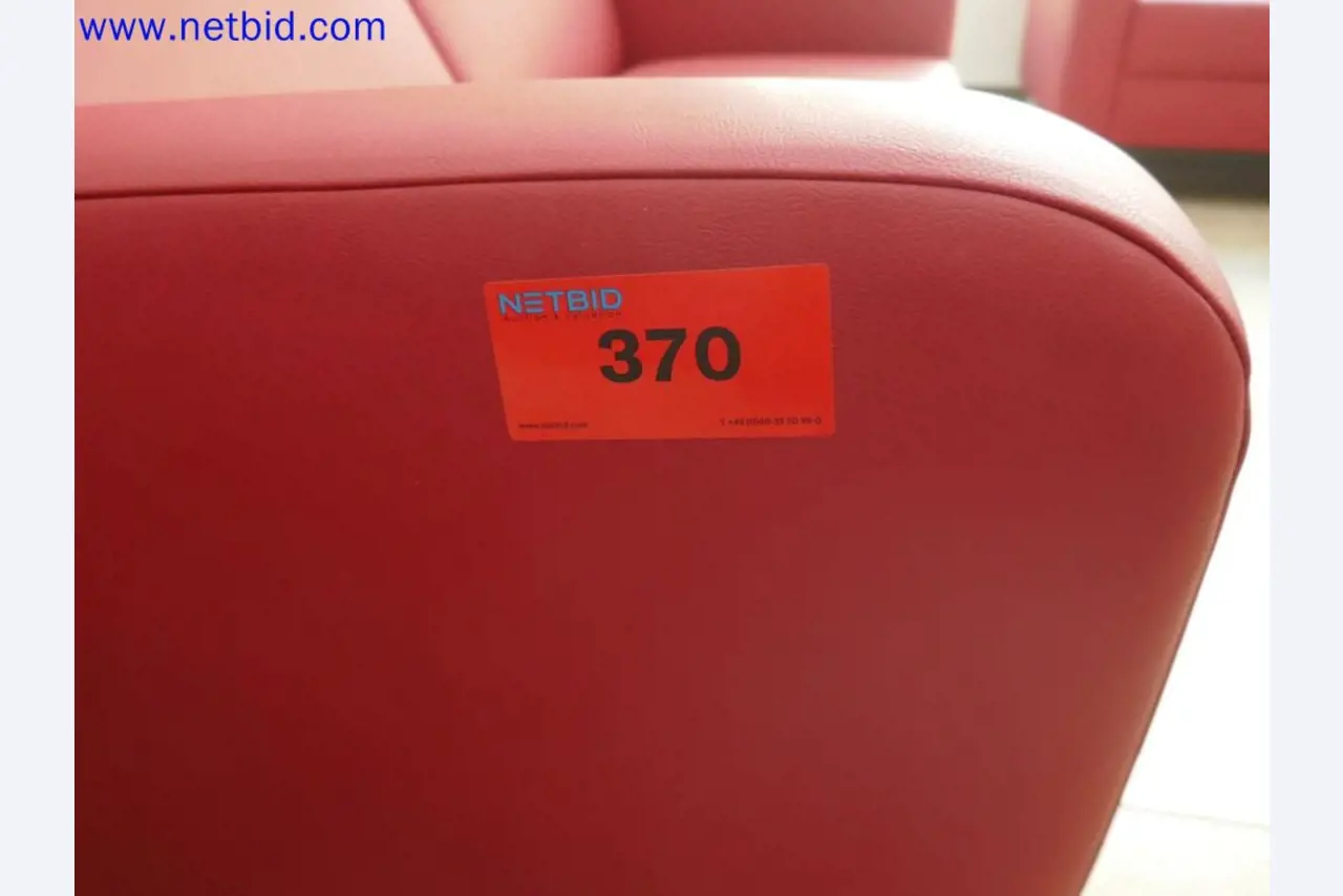 Medizinisch technische Geräte, Einrichtung und Mobiliar eines Krankenhauses-5