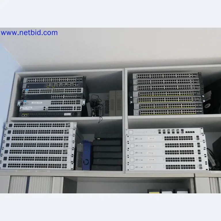 Dispositivos técnicos médicos, equipos y mobiliario de un hospital-5