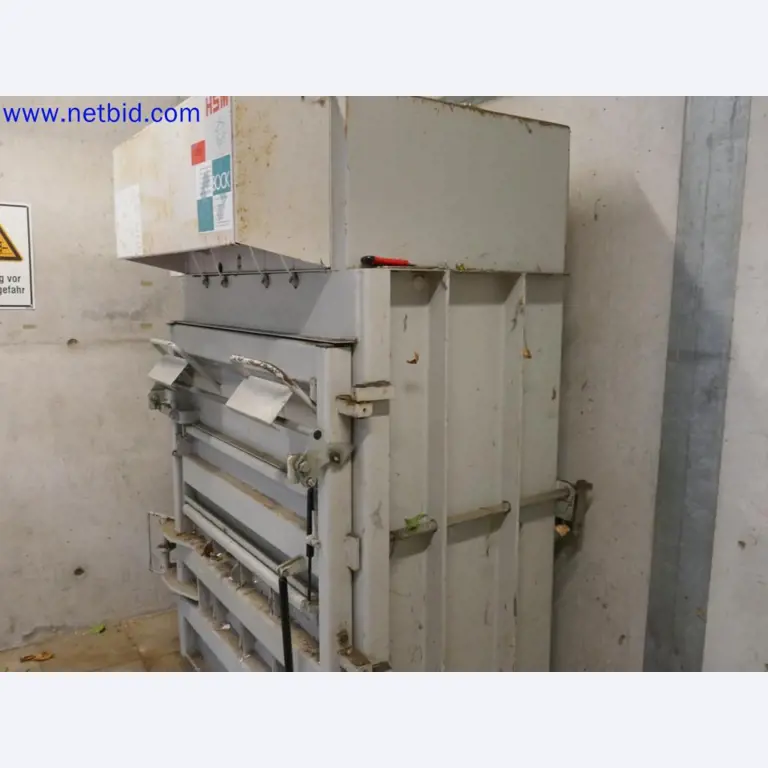 Medizinisch technische Geräte, Einrichtung und Mobiliar eines Krankenhauses-6